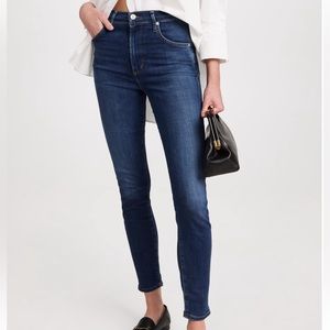 Dark wash skinny Jean! Only worn a few times but such a hit!